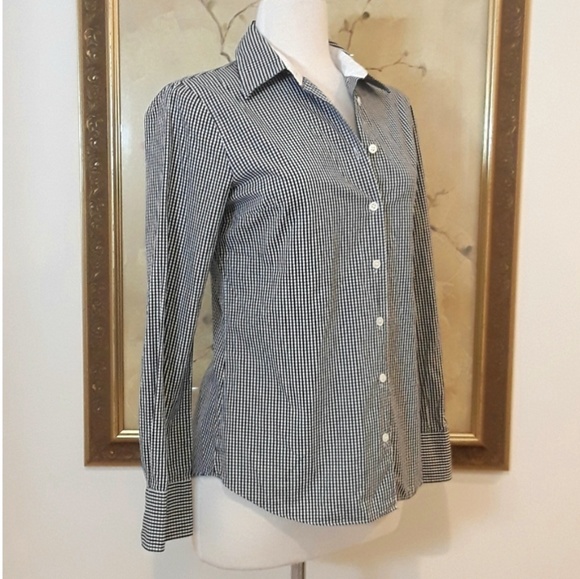 ❗️FINAL PRICE❗️ J. Crew Navy and White Gingham Women’s Button Down - Picture 3 of 5
